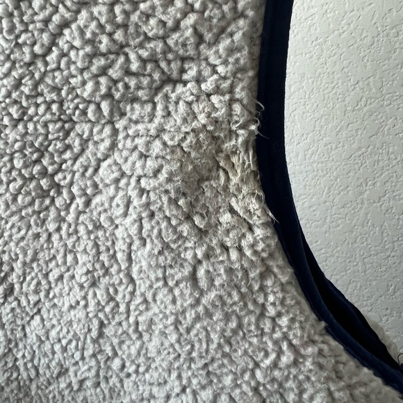 buffalo David Bitton Women’s Reversable Sherpa Vest Fits S/M - Picture 5 of 9